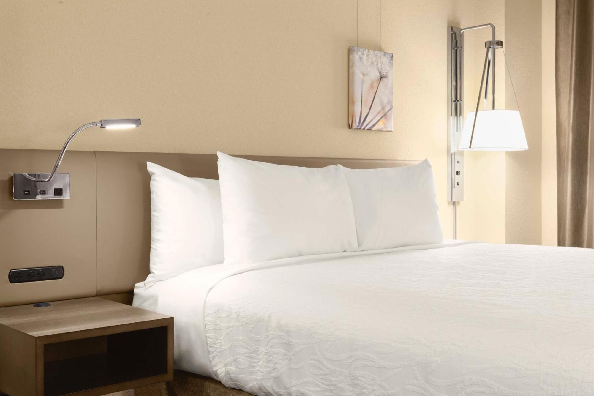 Hilton Garden Inn Charlotte Southpark מראה חיצוני תמונה